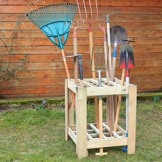 Range outils de jardin en bois